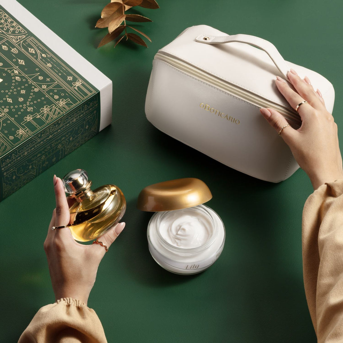 Lily Timeless Elegance Holiday Gift Set - O Boticário US - Lily - Gifts