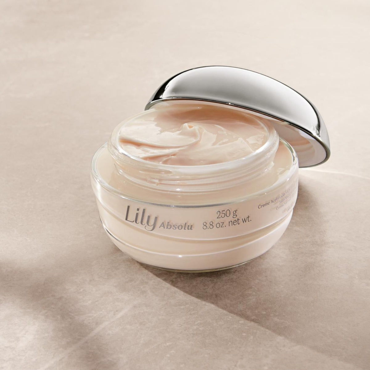 Lily Absolu Satin Body Cream