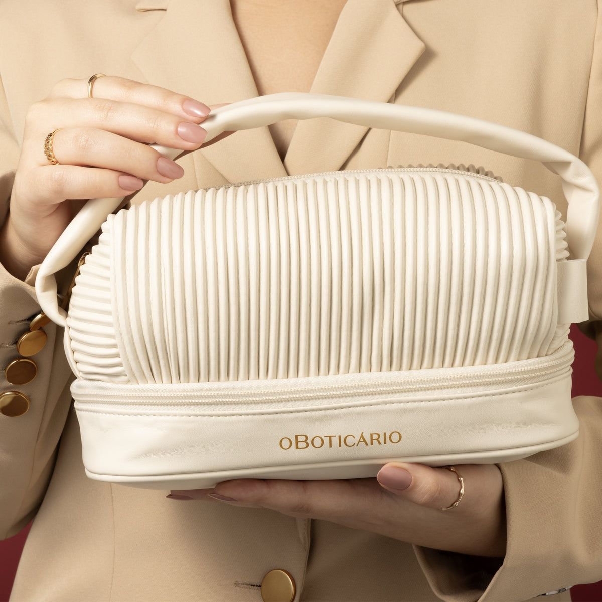 Lily White Travel Bag - O Boticário US - O Boticário - GWP
